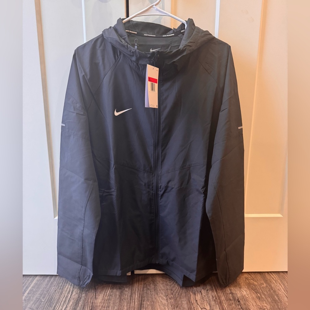Men’s Nike Miler Running Jacket Black Large NWT